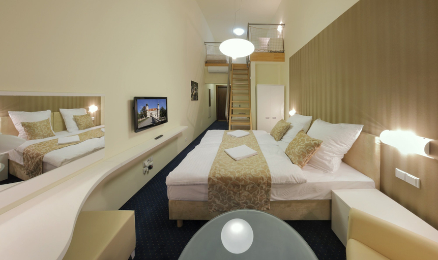 Bedroom 3, Esmarin Wellness Hotel, Praha - západ