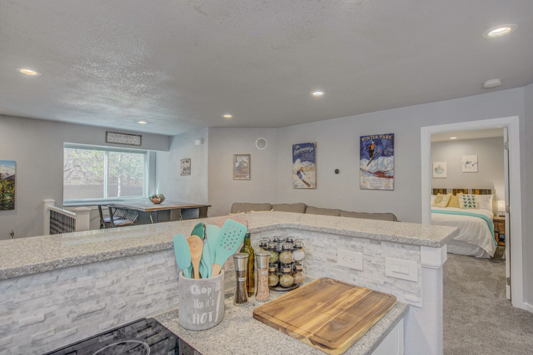 Food & Drinks, Verdant Oasisluxury, Traveler's Home W/hottub!, El Paso