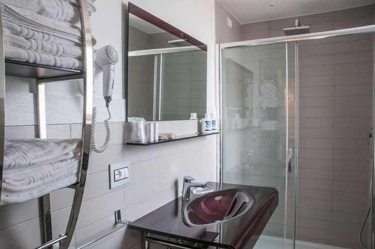 Bathroom 4, Tasso Suites & Spa, Napoli