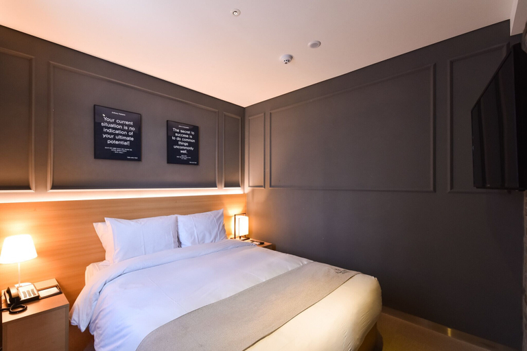 Bedroom 2, Suwon Vella Suite Hotel, Suwon