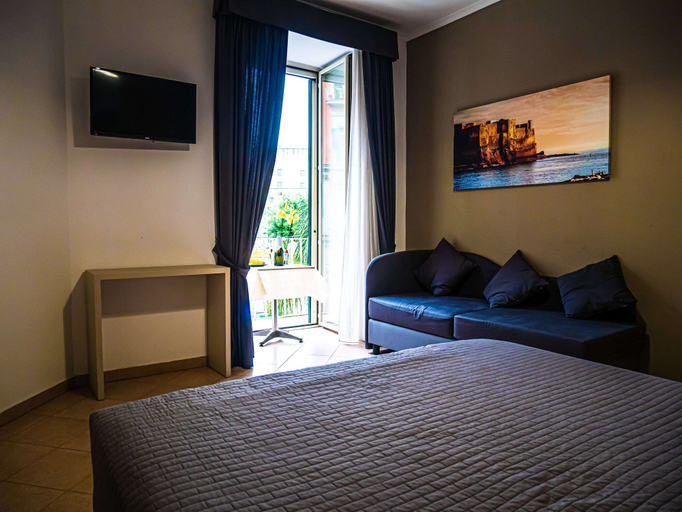 Bedroom 5, Hotel San Marco, Napoli