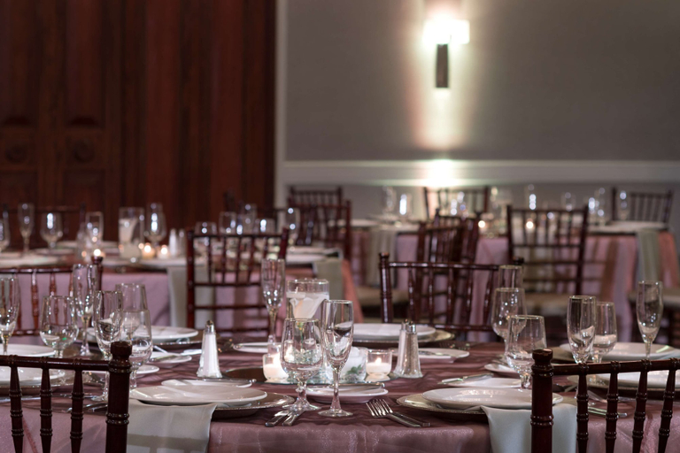 Food & Drinks 5, Doubletree by Hilton Philadelphia Airport, Philadelphia