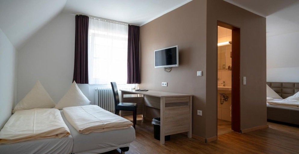 Bedroom 4, Mörsbergei Landgasthof, Erlangen-Höchstadt