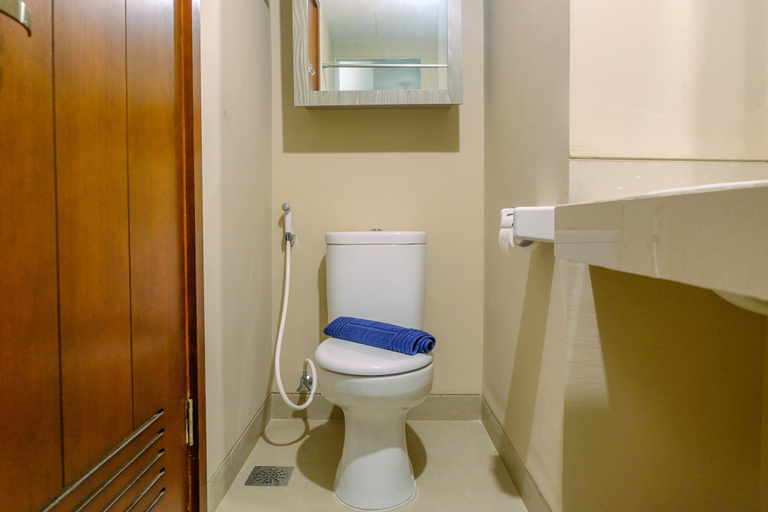 Bathroom 3, Classy Studio Apartment at U Residence, Tangerang