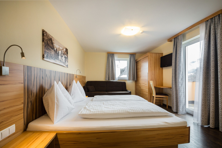 Bedroom 3, Appartements Knappensteig, Sankt Johann im Pongau