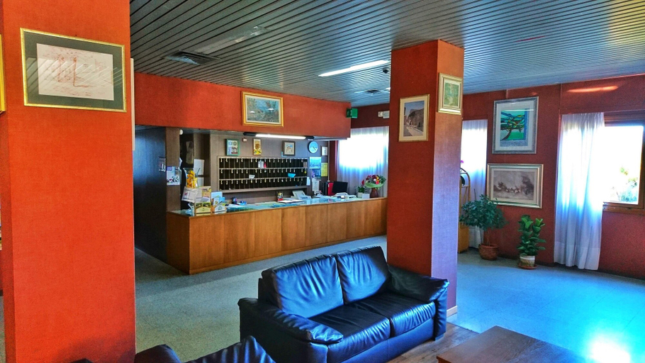 Food & Drinks 5, Hotel Holidays, L'Aquila