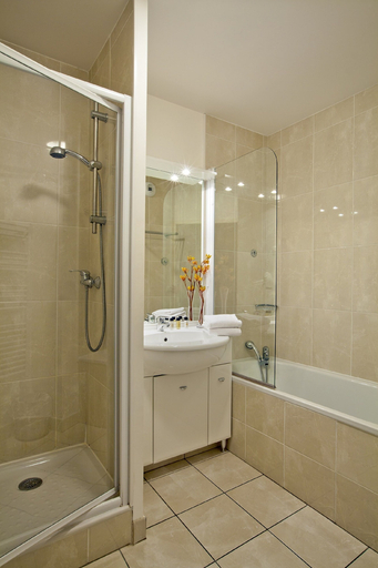 Bathroom 4, Residhome Arcachon Plazza, Gironde