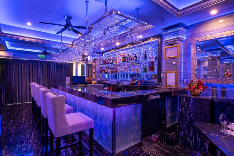 Food & Drinks 4, The Globe Hotel Bar and Restaurant, Pattaya