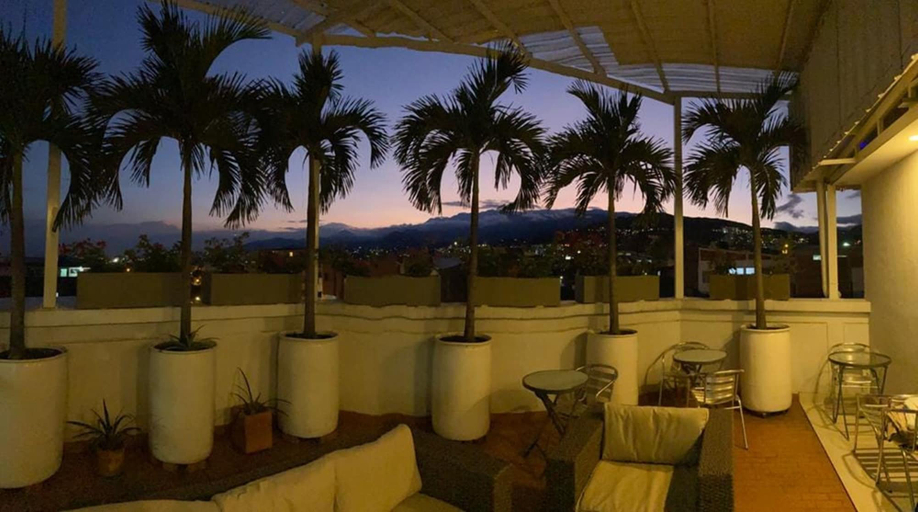 Food & Drinks 5, Apartasuites San Marcos, Santiago de Cali