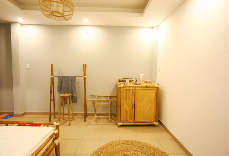 Others 4, Long Den Do Hotel, Phú Nhuận