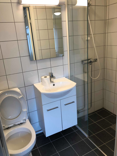 Bathroom 3, Mosjøen Hybelhus, Vefsn