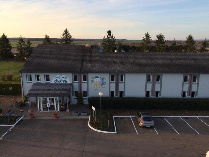 Exterior & Views 2, La Grange de Marie, Yonne