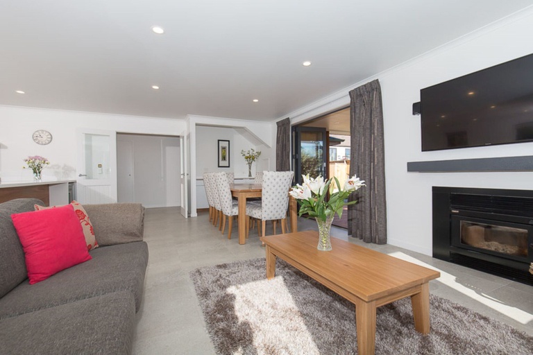 Others 4, Upton Heights, Queenstown-Lakes