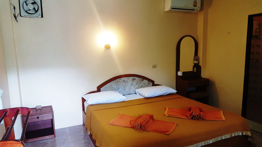 Bedroom 4, Rattana Guesthouse & Bungalow, Ko Samui