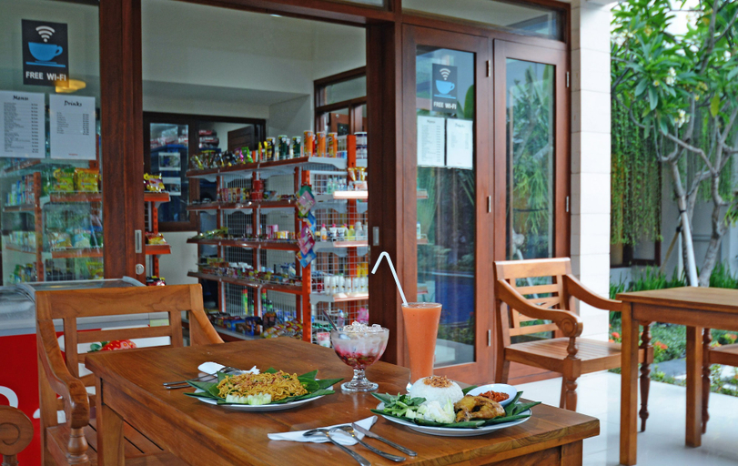 Food & Drinks, Taman Ayu Townhouse, Denpasar