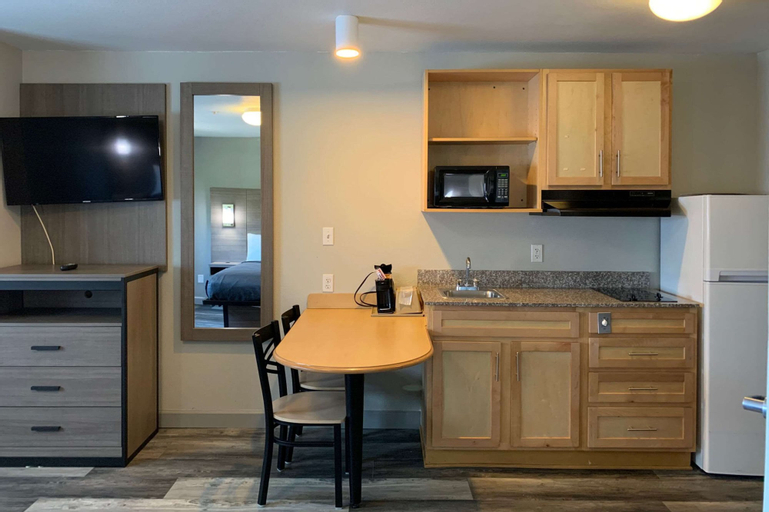 Dining Room 5