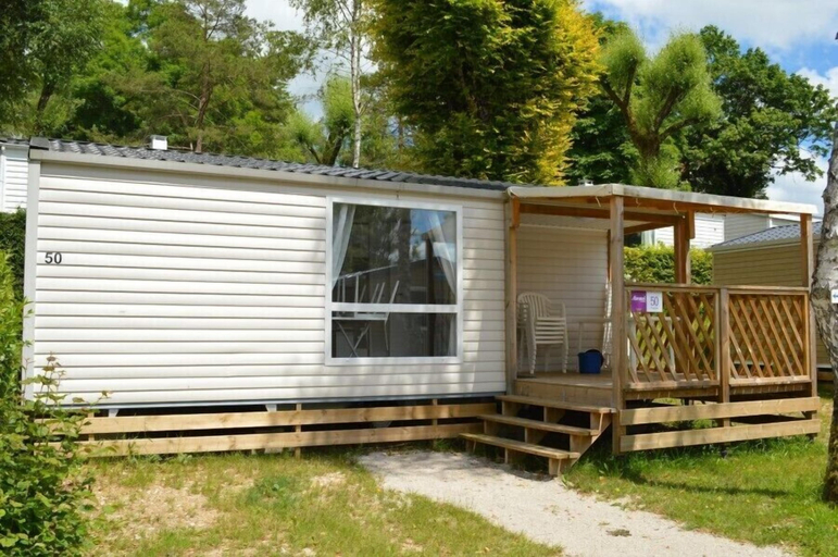 Exterior & Views 2, Camping Le Moulin, Jura