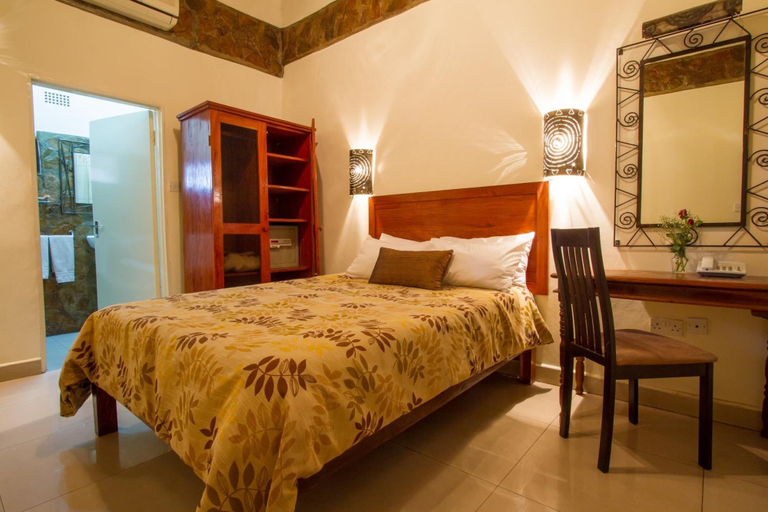 Bedroom 3, Ravine Lodge, Livingstone