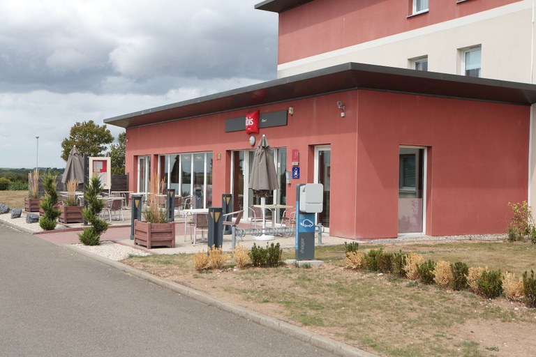 Exterior & Views 5, Ibis Albert, Pays De La Somme, Somme
