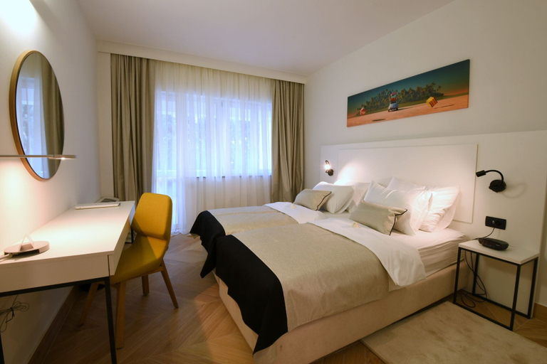 Bedroom 3, Aparthotel Milenij, Baška Voda