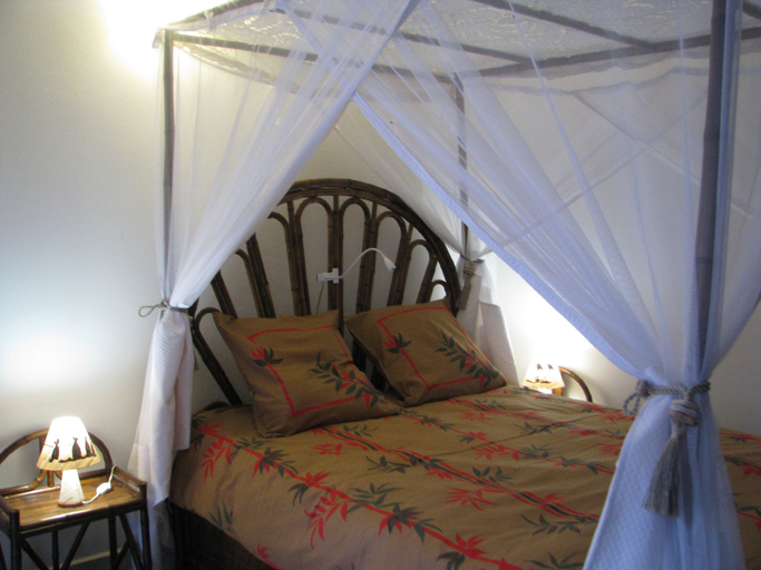 Bedroom 2, Avamada Lodge, Analamanga