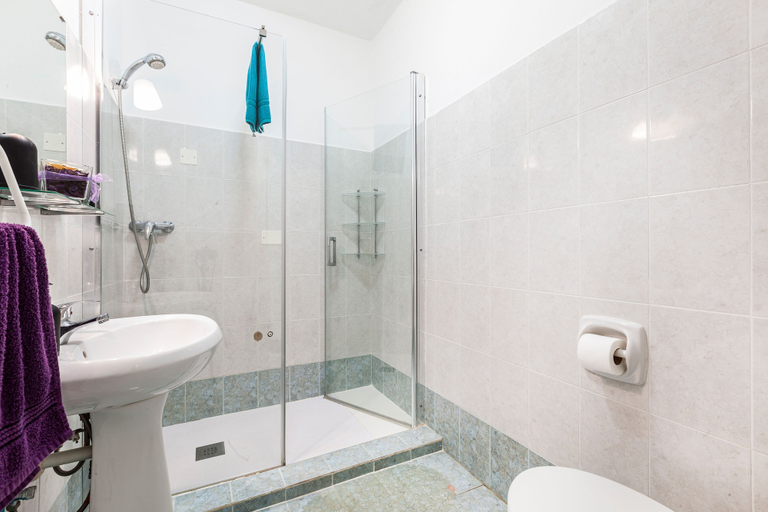 Bathroom 4, D View 4 You