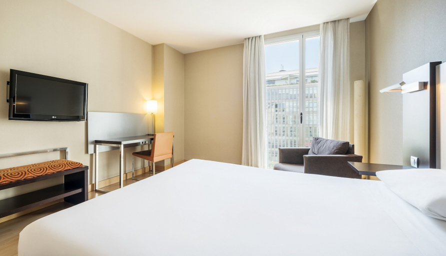 Bedroom 4, Hotel ILUNION Auditori, Barcelona