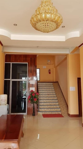 Others 3, Hongkham guesthouse Xiengkhouang Laos, Pek