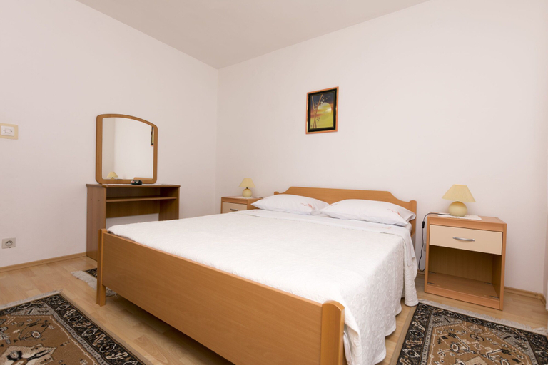 Bedroom 3, Apartments Visnja, Primošten