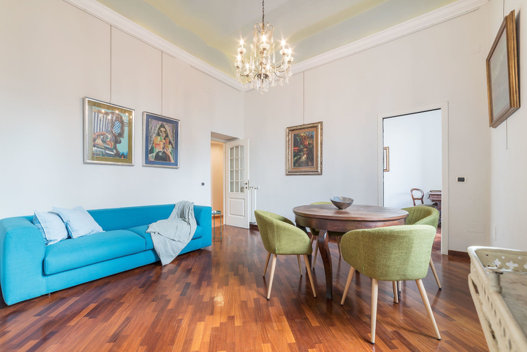 Living room 5, San Giovanni Elegant 6 Pax Apartment, Roma