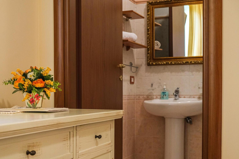 Bathroom 5, Olimpo B&B, Lecce