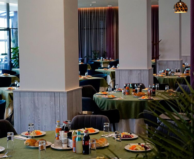 Food & Drinks 5, Lakeside Hotel, Prizren
