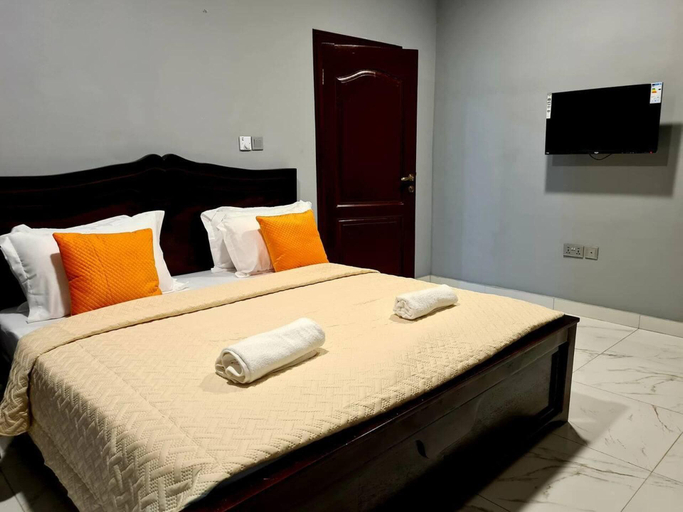 Bedroom 4, Comfy & Cozy Hideout ~ Close to Highway ~parking, Tema