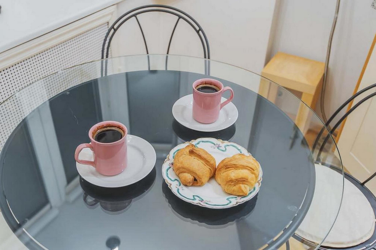 Food & Drinks, GM Apartment Smolenskaya 10, Central