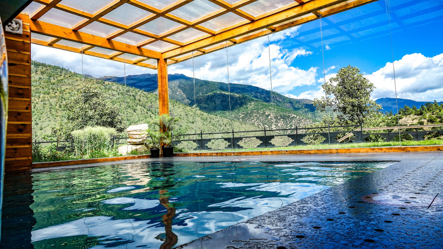 Sport & Beauty 2, The Postcard Dewa Thimphu, Chang