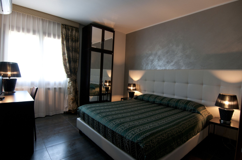 Bedroom 3, Queen Hotel, Chieti