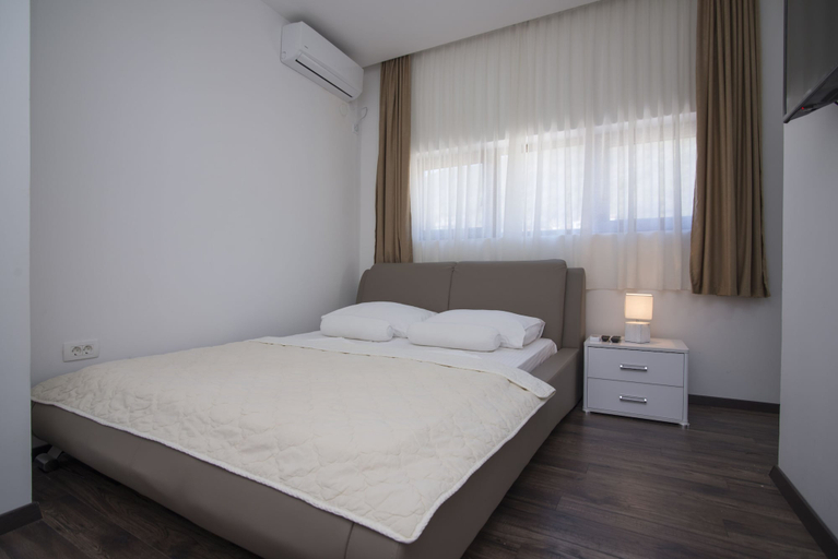 Bedroom 2, Helena Apartments