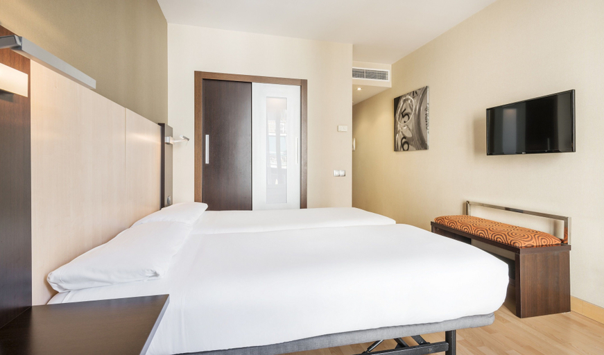 Bedroom 4, Hotel ILUNION Auditori, Barcelona