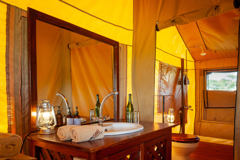 Bathroom 4, Gnu Ndutu Camp, Ngorongoro