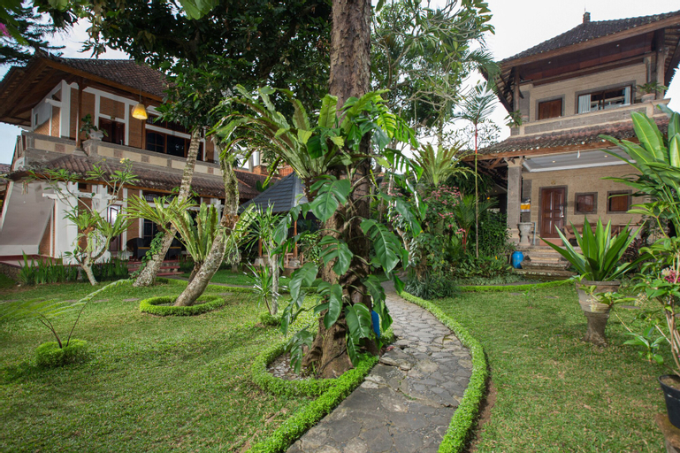 Exterior & Views 2