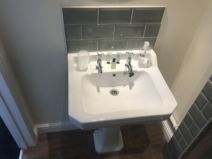 Bathroom 4, The Dorset, East Sussex