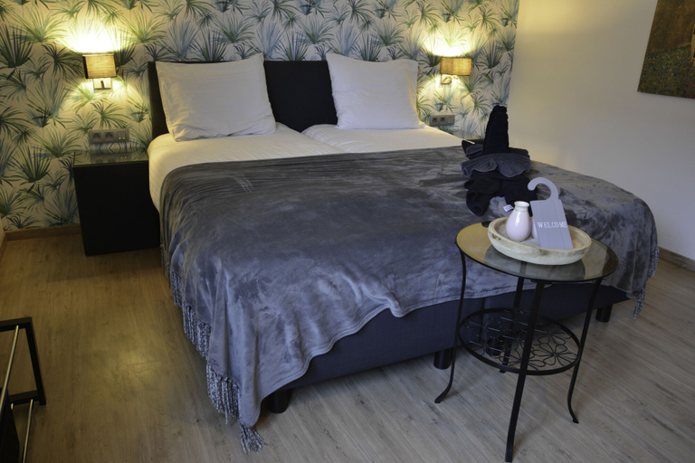 Bedroom 2, B & B Aphrodite, West-Vlaanderen