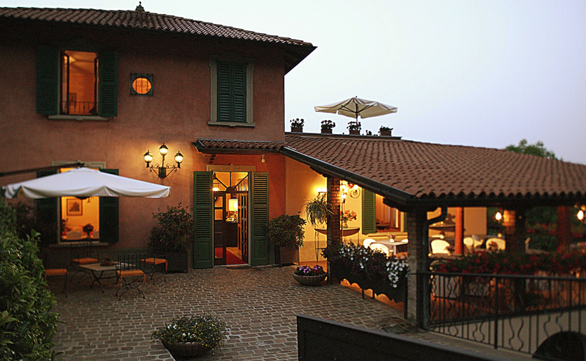 Exterior & Views 2, La Valletta Relais, Bergamo