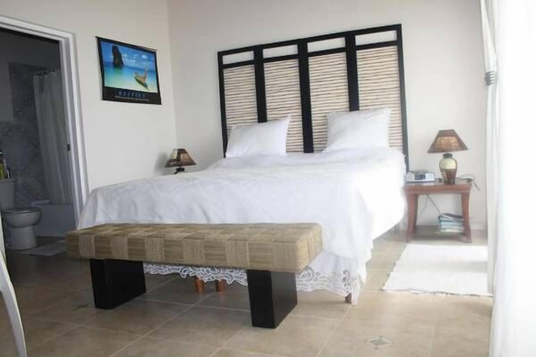 Bedroom 3, Villa on the Bay By The Vacation Casa