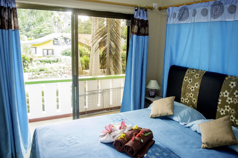Bedroom 3, Evergreen Apartments