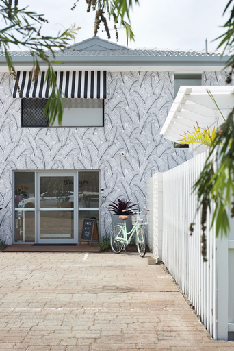 Exterior & Views 3, Blue Heron Motel, Gold Coast