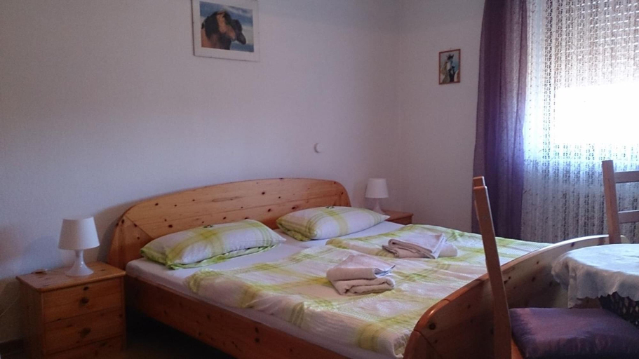 Bedroom 3, Gästehaus Burgwald-Trekking, Marburg-Biedenkopf