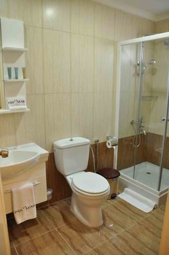 Bathroom 4, Orient Prince Hotel, Beirut