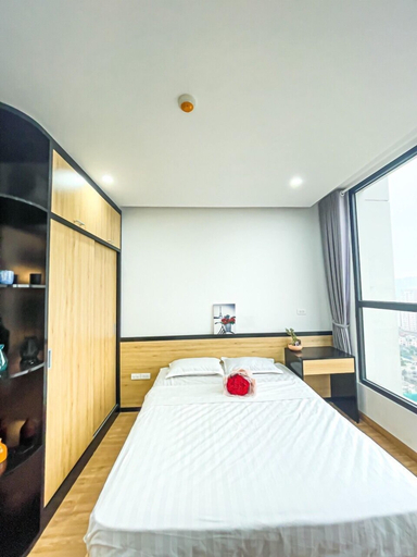 Bedroom 2, Canh Apartment in Vinhomes Green Bay, Từ Liêm