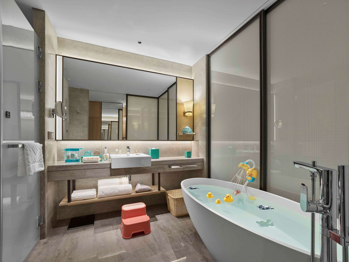 Bathroom 5, DoubleTree by Hilton Taizhou Shenxianju, Taizhou